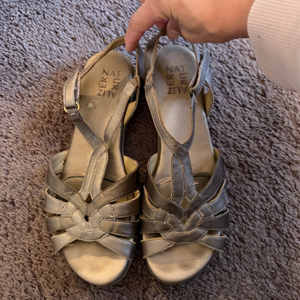 Naturalizer Women's Silver Pewter Sandals Size 8 Comfortable